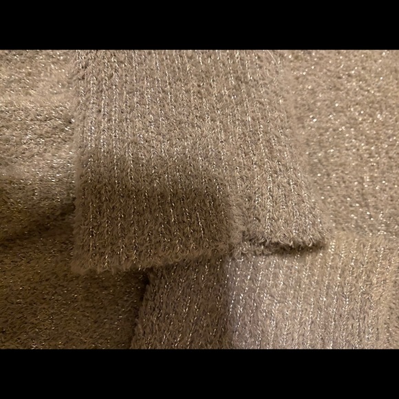 Sparkly cowl neck cache sweater - Picture 6 of 13